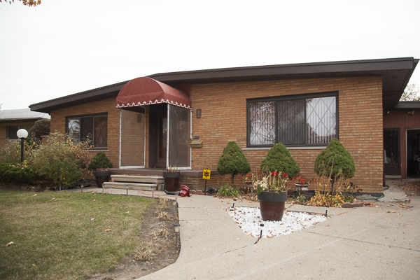 Cul-de-sac in the city: John F. Kennedy Place in Highland Park