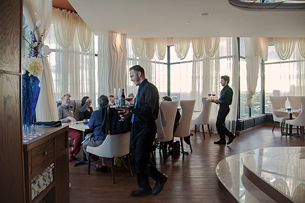 The dining room at Top of the Pontch