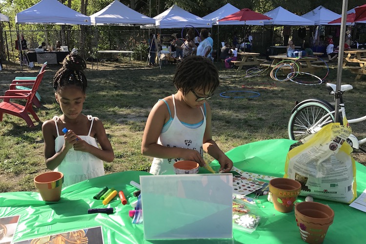 Kids craft at Market on the Ave - photo courtesy Live6 Alliance