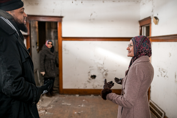 MuslimARC members checking out the new ARChouse