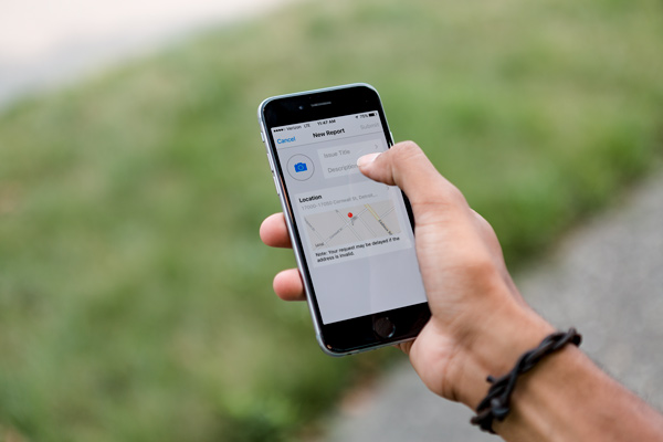 Reporting a problem with the Improve Detroit app