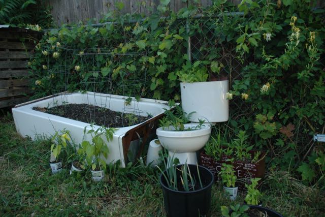 Upcycled bathtub and toilet