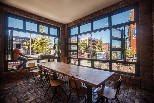 The "3-seasons" room