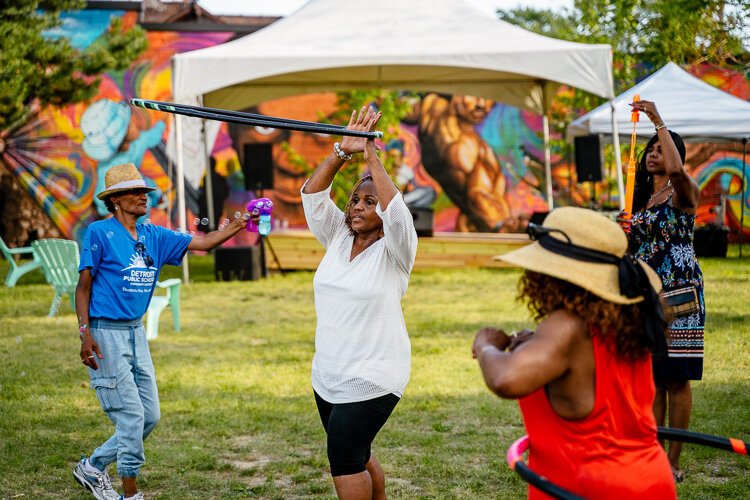 Bernadette King at Live6's MarketOnTheAve Photo by Nick Hagen.