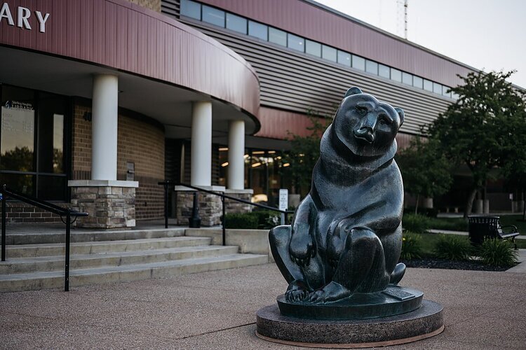 The “Two Bears” sculpture by Marshall M. Fredericks in front of the Sterling Heights Public Library. (File photo: Steve Koss)