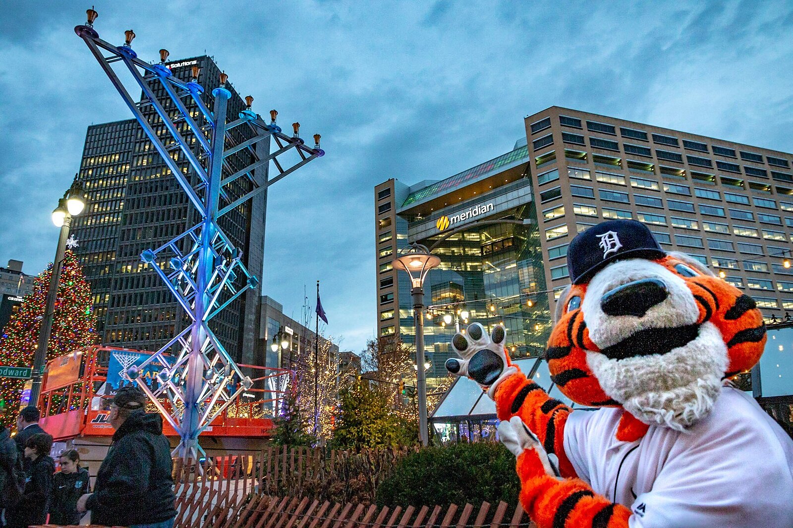 Photo courtesy of Menorah in the D / Facebook. 