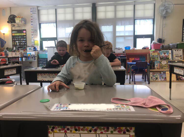 A student participates in a Pick a better snack™ session presented by the Battle Creek Family YMCA.