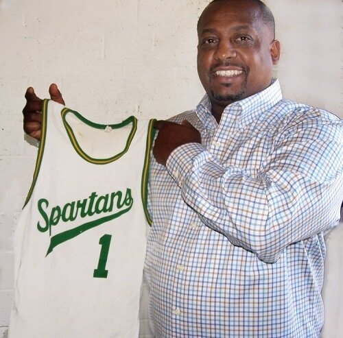 Terry Payne with 4H basketball jersey