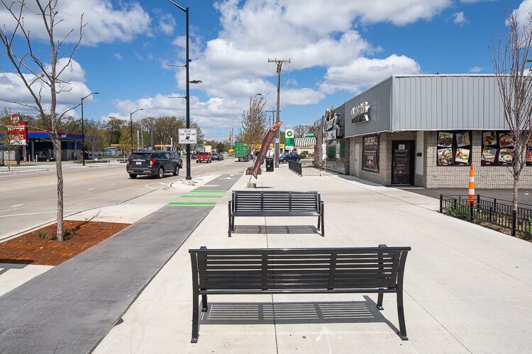Bike lane on Livernois. Photo by David Lewinski.