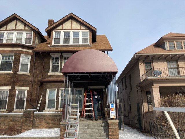 Harold's Place got a new awning.