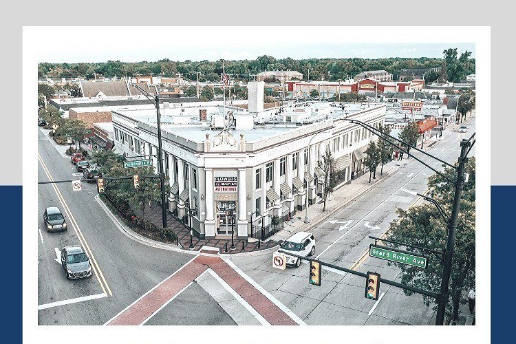 Farmington State Savings Bank prior to the renovations