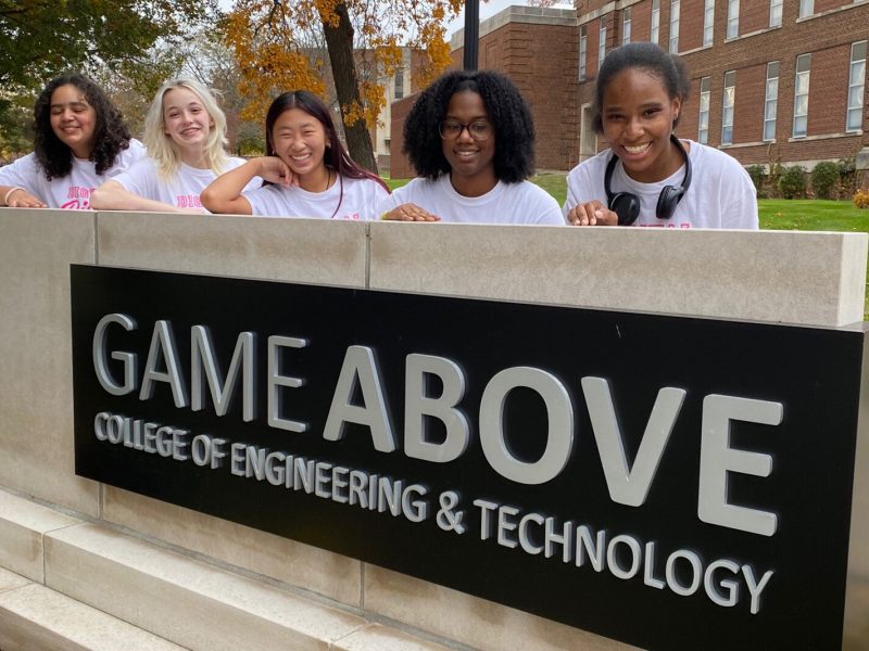 Digital Divas participants.